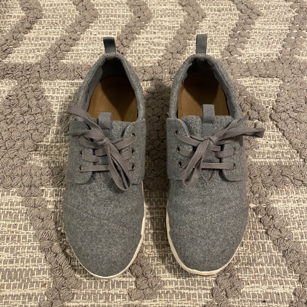 TOMS - Grey Tennis Shoes
